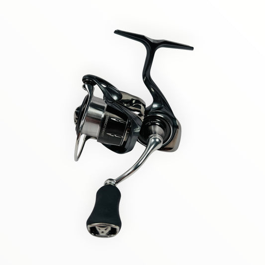 24 Daiwa Luvias LT2000S-P